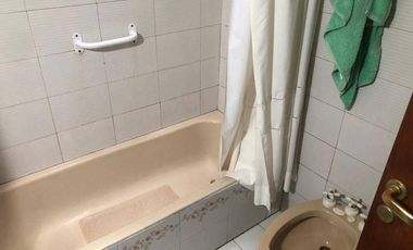 Casa en venta c/ cochera en Quilmes