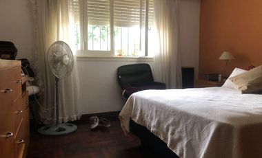 Casa en venta c/ cochera en Quilmes