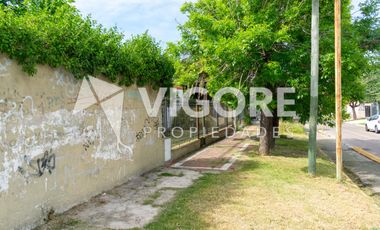 Casa en venta c/ cochera en Lomas de Zamora