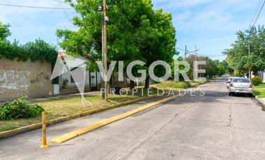 Casa en venta c/ cochera en Lomas de Zamora