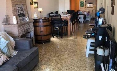 Venta exclusivo PH 5 ambientes con cochera en Parque Avellaneda Imperdible