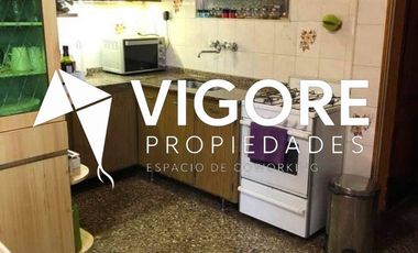 PH en venta c/ cochera en Parque Avellaneda