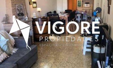 PH en venta c/ cochera en Parque Avellaneda