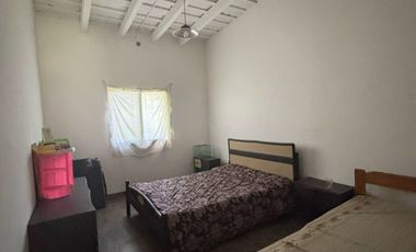 Venta de Finca Exclusiva en Ezeiza 5300m² | Casco 320m², Piscina, Quincho, Tenis