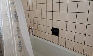 VENTA PH PLANTA BAJA FRENTE 5 AMB A RECICLAR MUNRO