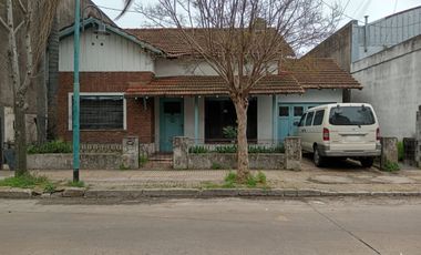 VENTA PH PLANTA BAJA FRENTE 5 AMB A RECICLAR MUNRO