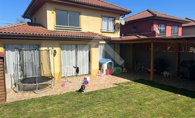 Casa en Venta en Isla de Maipo Central