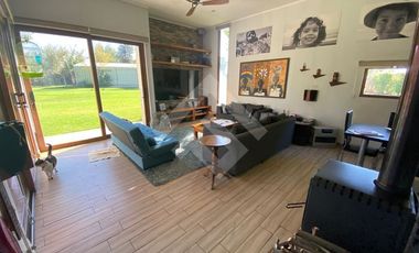 Casa en Venta en Avenida Pajaritos