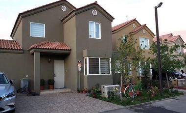 Casa en Venta en AVDA LOS CORRALEROS 2731-003