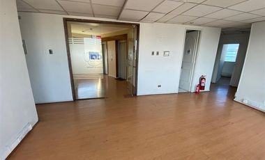 Oficina en Venta en Metro Los Leones