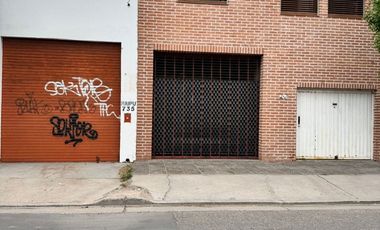 VENTA DEPTO 2 DORM. 2 COCH. Y GALPON APTO TALLER