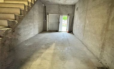 VENTA DEPTO 2 DORM. 2 COCH. Y GALPON APTO TALLER