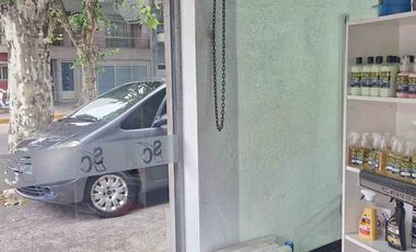 Venta PH 2 ambientes local Parque Avellaneda