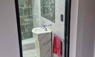 Venta PH 2 ambientes local Parque Avellaneda