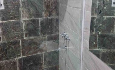 Venta PH 2 ambientes local Parque Avellaneda