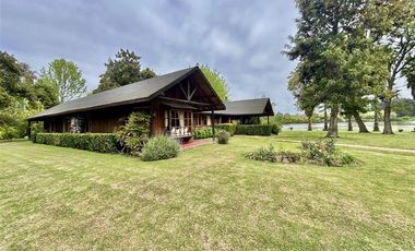 Casa en Venta en Los Rumbos Centro Lago Rapel