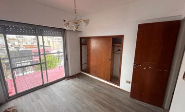 VENTA DEPARTAMENTO 6 AMBIENTES EN CAMPANA CENTRO