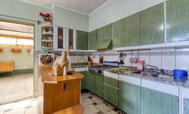 Venta casa 3 amb+Dep+Deposito C/Coch- Mataderos