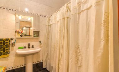 Venta casa 3 amb+Dep+Deposito C/Coch- Mataderos