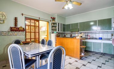 Venta casa 3 amb+Dep+Deposito C/Coch- Mataderos