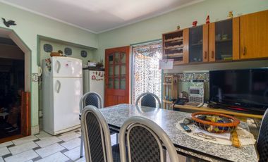 Venta casa 3 amb+Dep+Deposito C/Coch- Mataderos