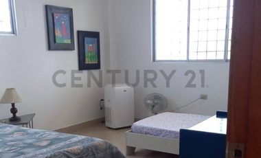 Venta Casa en Punta Blanca, 3 Dormitorios, balcón con vista al mar. J.Gar