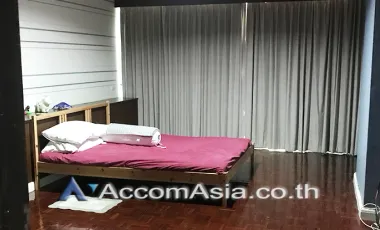 3 BR Condominium @Baan Prompong (AA25885)