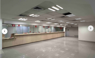 Local comercial de planta libre en Paseo Ahumada