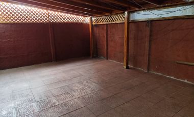 VENDO AMPLIA PROPIEDAD EN PAINE A 1 CUADRA DEL MUNICIPIO