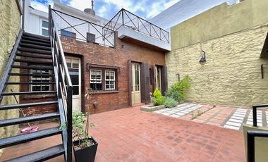 Casa en Coghlan 5 ambientes con terraza y patio