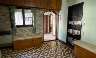 Chalet ph 4 ambientes con patio en Chauvin