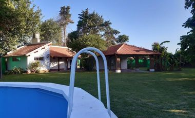 Casa en venta - 1 Dormitorio 2 Baños - 1.956Mts2 - Carmen de Areco
