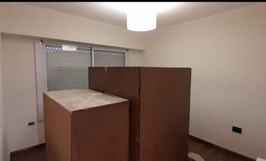 Casa en venta - 2 Dormitorios 2 Baños - Cocheras - 300Mts2 - Carhué