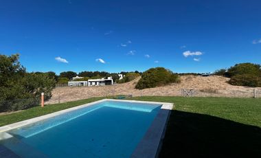 Casa en Venta en Costa Esmeralda Barrio Senderos III