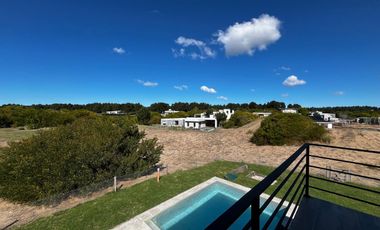 Casa en Venta en Costa Esmeralda Barrio Senderos III