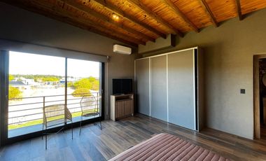 Casa en Venta en Costa Esmeralda Barrio Senderos III