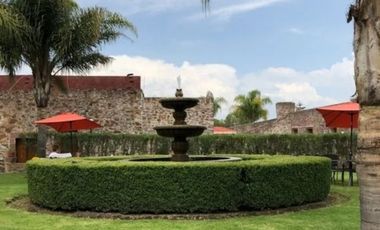 Se vende terreno en Hacienda real 1800