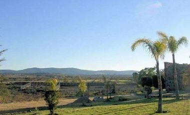 Se vende terreno en Hacienda real 1800