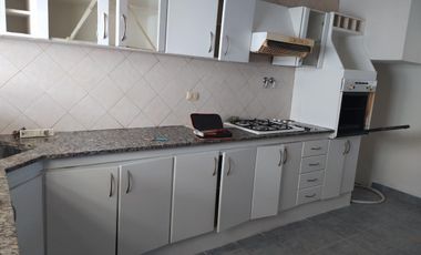 Casa en venta - 3 Dormitorios 2 Baños - Cocheras - 194Mts2 - Mar del Plata