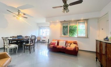 Venta de Casa 5 Amb. en Ramos Mejia S/lote 400M² C/Parque, Quincho y Piscina