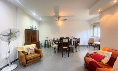 Venta de Casa 5 Amb. en Ramos Mejia S/lote 400M² C/Parque, Quincho y Piscina