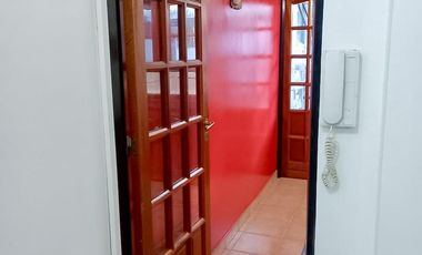 Venta PH 3 ambientes con jardin, parrilla y cochera en Castelar Norte.