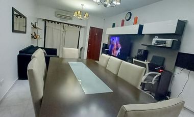 Venta PH 3 ambientes con jardin, parrilla y cochera en Castelar Norte.