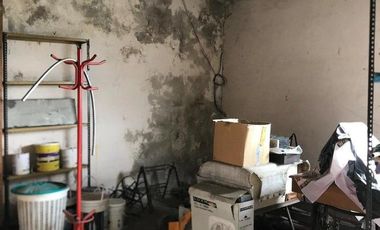 CASA 4 AMBIENTES SOBRE LOTE DE 330m2 en magnasco y solis