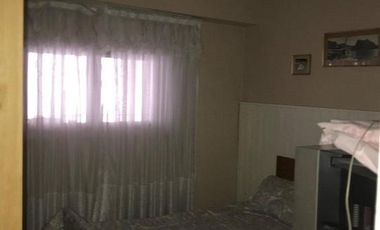 CASA 4 AMBIENTES SOBRE LOTE DE 330m2 en magnasco y solis