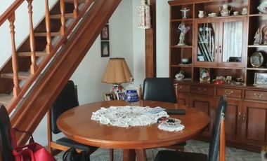 CASA 4 AMBIENTES SOBRE LOTE DE 330m2 en magnasco y solis