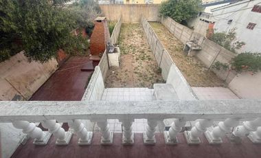 PH en venta - 3 Dormitorios 2 Baños - Cochera - 120Mts2 - Las Toninas