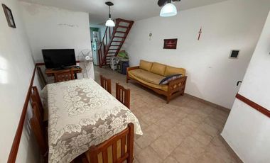 PH en venta - 3 Dormitorios 2 Baños - Cochera - 120Mts2 - Las Toninas