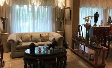 CHALET DE CATEGORIA 5 AMBIENTES EN BARRIO ALFAR