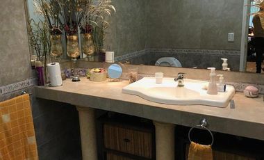 CHALET DE CATEGORIA 5 AMBIENTES EN BARRIO ALFAR